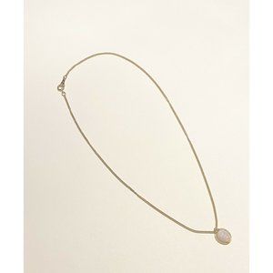 Vintage 1970’s Avon White Faux Opal Oval Pendant Necklace Gold Tone